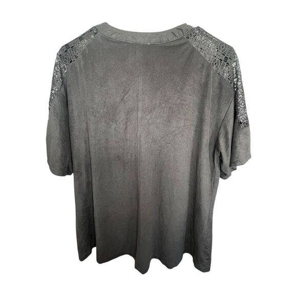 Umgee Faux Suede Western Boho Short Sleeve Top With Fringe Detail - Picture 5 of 6